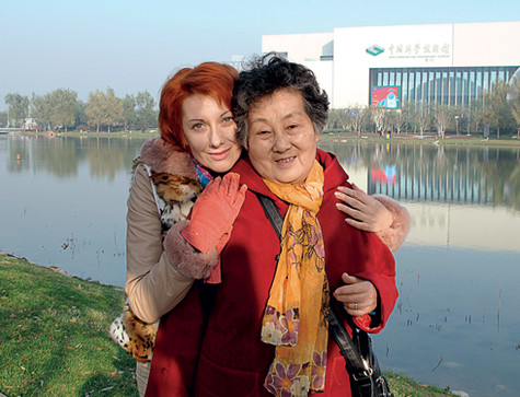 Оксана Сташенко и китайская мама Бао Чень