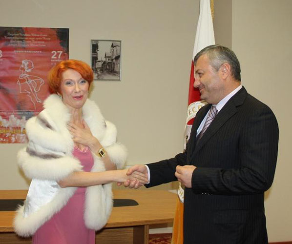Оксана Сташенко получила звание "Народная артистка Республики Южная Осетия"